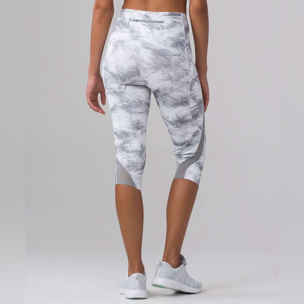 Lululemon Pace Perfect Crop Leggings Women's Size 6 Gray Activewear Pockets - Picture 2 of 15